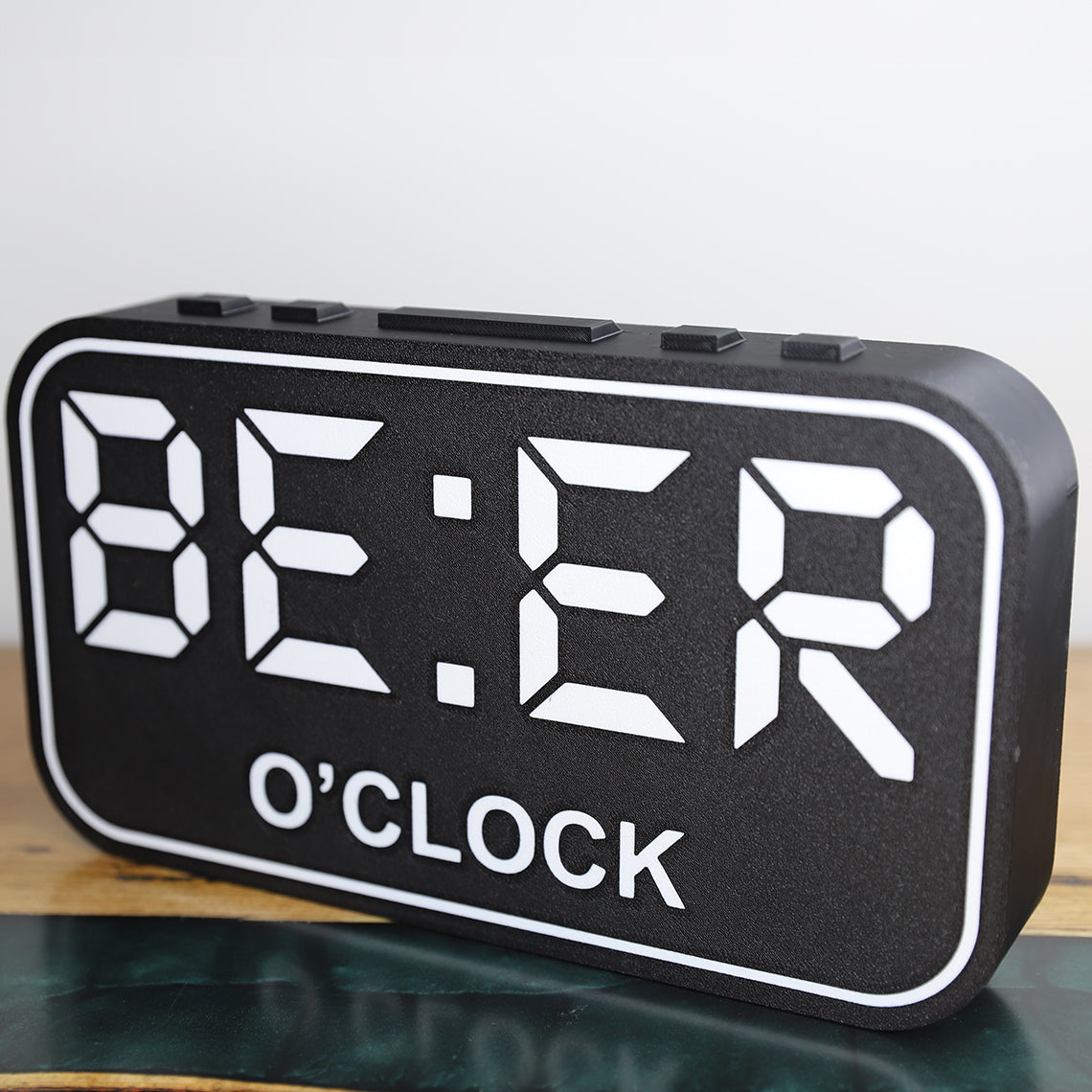 Beer O'Clock Light Box