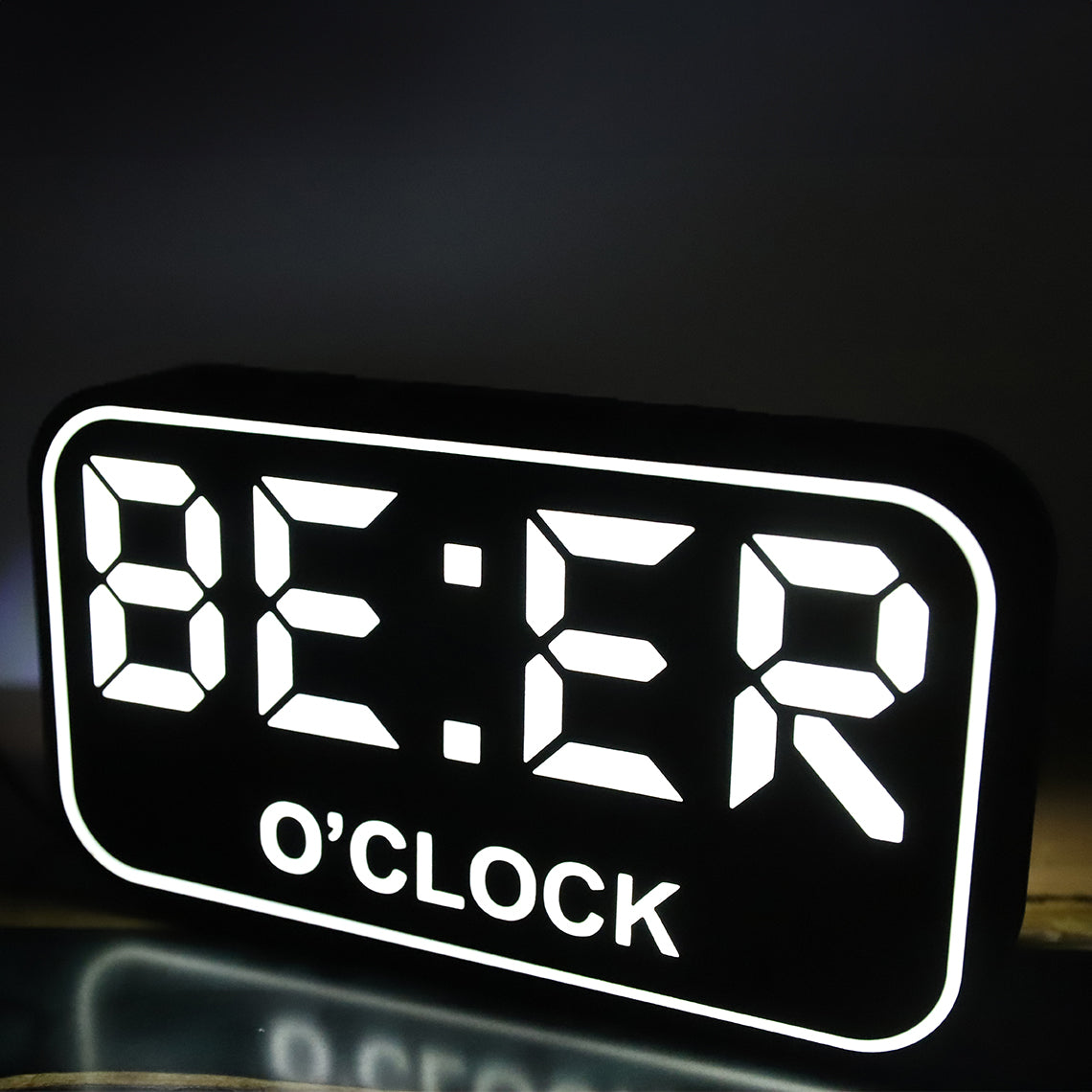 Beer O'Clock Light Box